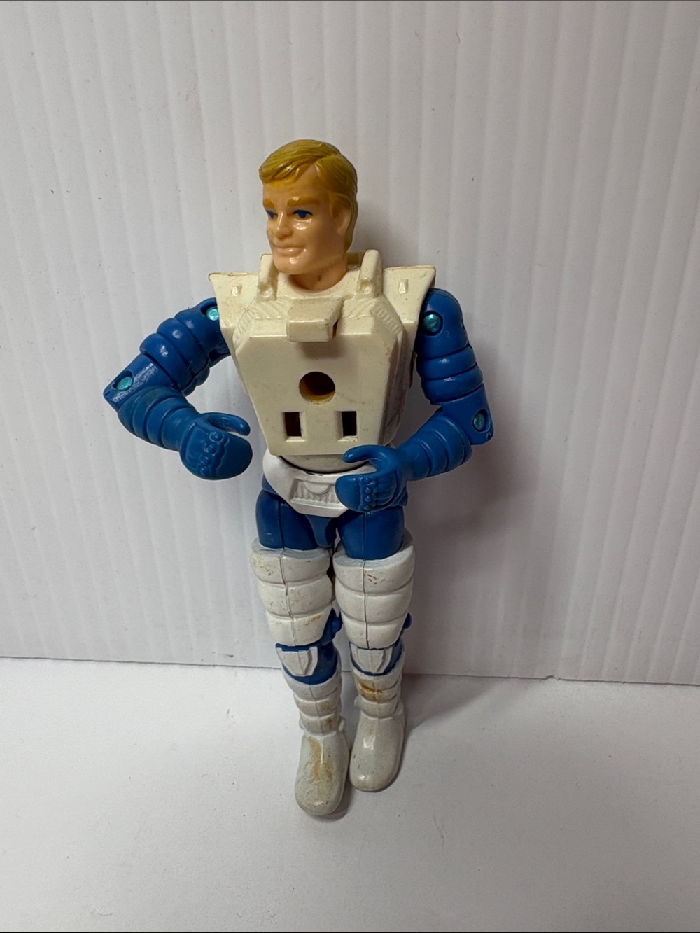 Hasbro Visionaries Knight of the Magical Lights Lance Driver Spectral Knights